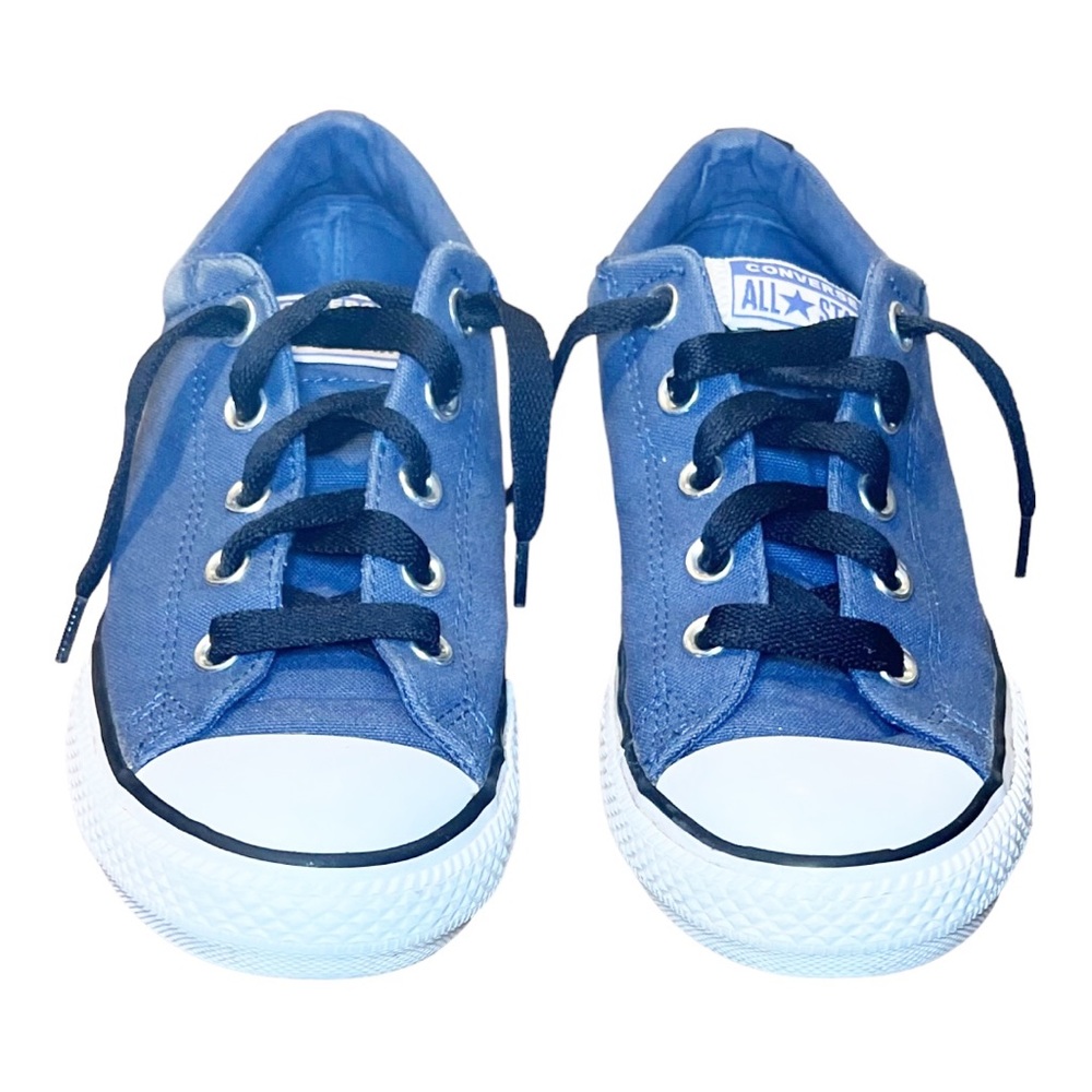 Size 3 Converse. Like New!